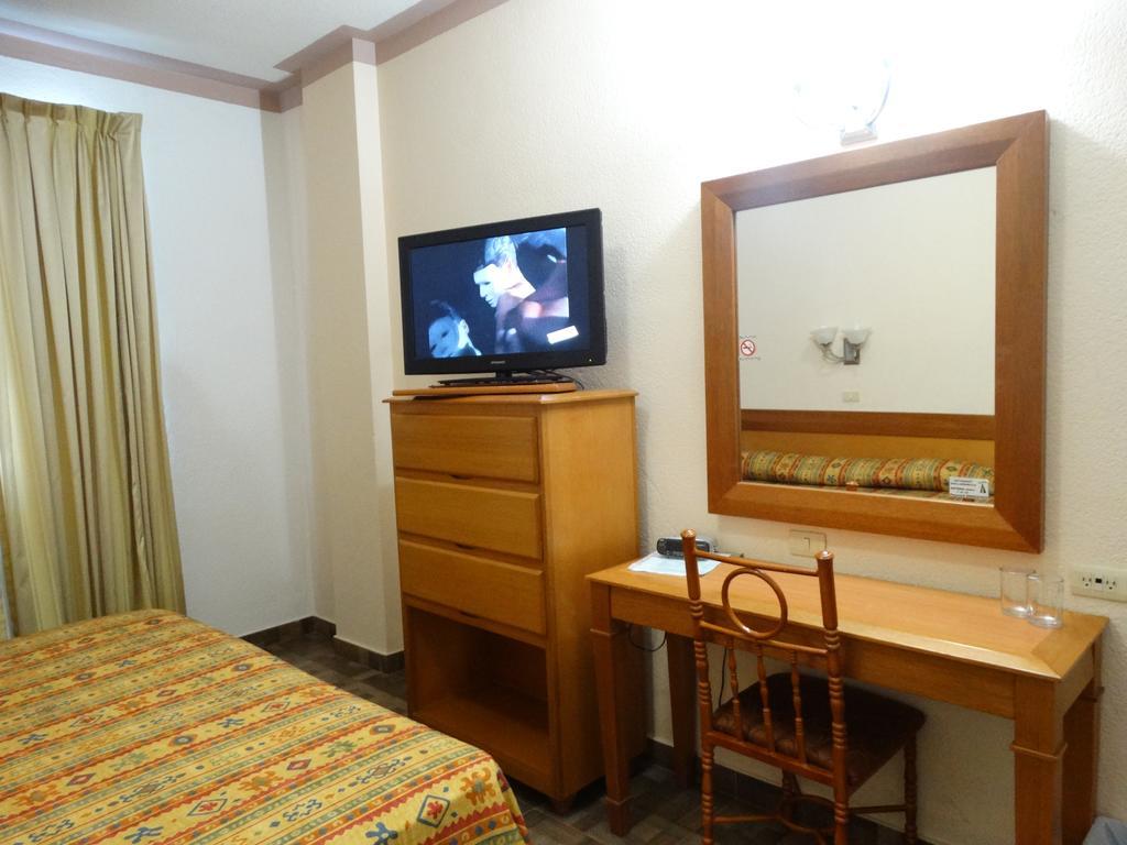 Hotel Astromundo Рейноса Экстерьер фото
